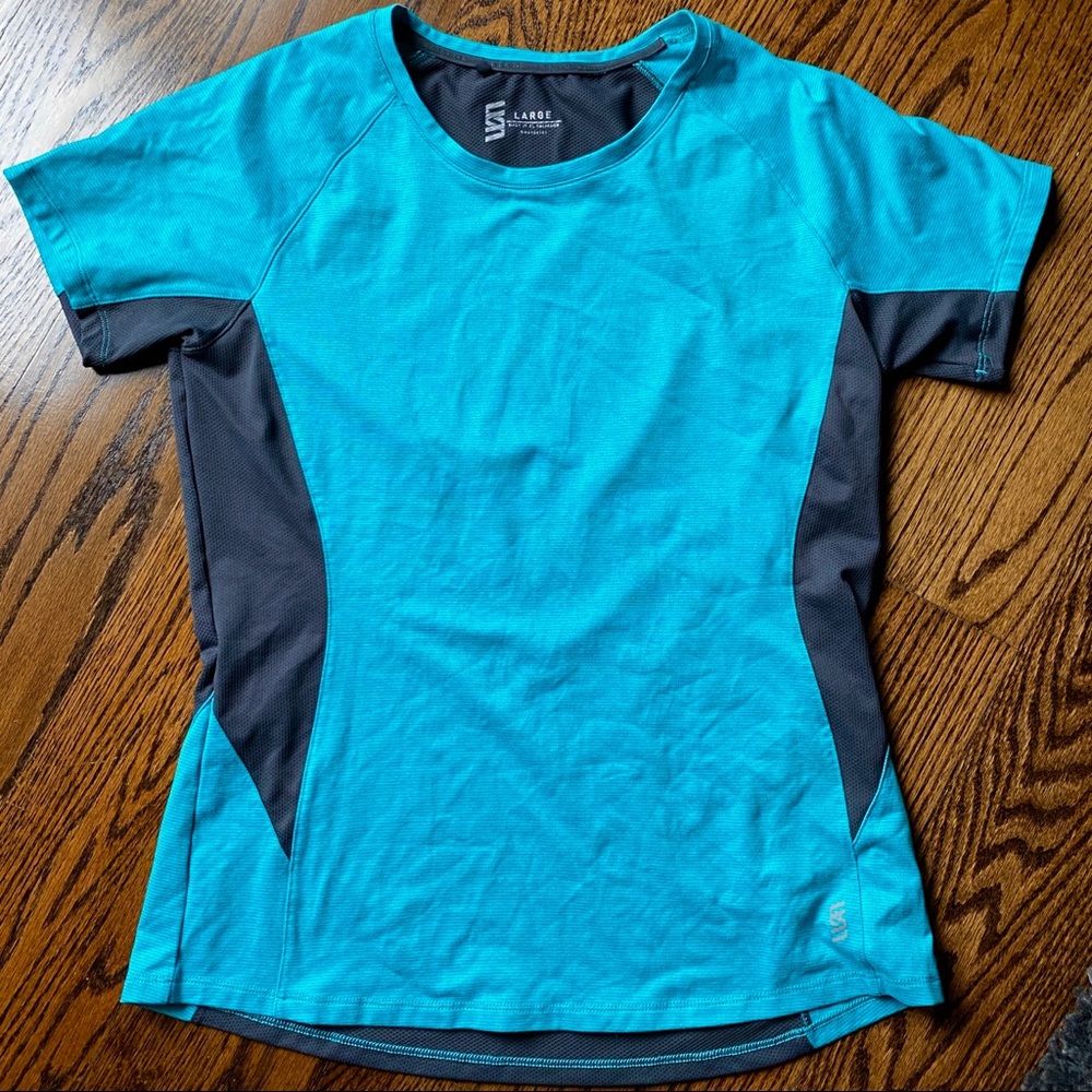 Like New Second Skin Athletic Fitted Shirt, Large
